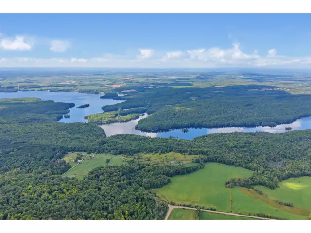 14 Ch. de Tancredia L'Île-du-Grand-Calumet, Quebec in Land for Sale in Gatineau - Image 35