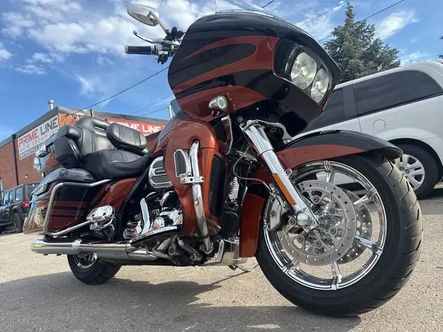 2015 Harley-Davidson CVO Road Glide ~ SUPER CLEAN ~ 110CI ~ ROAD in Sport Touring in City of Toronto - Image 29