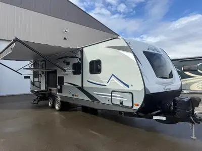 2021 Coachmen Apex Ultra Lite 284BHS Bunkhouse | Outside Kitchen | Only 5,745 lbs This family-friend...