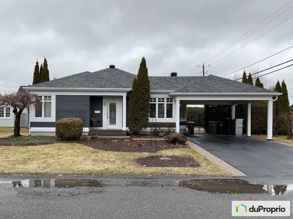 $489,000 - Bungalow for sale in Drummondville (Drummondville) — photo 1