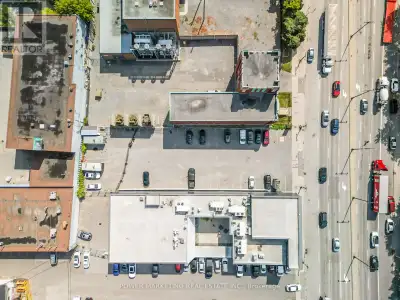 Builders & Developer's Opportunity Knocks! Presenting a prime commercial lot located at 339 King Edw...