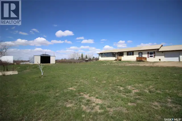 223 2nd STREET W Climax, Saskatchewan in Houses for Sale in Swift Current - Image 2