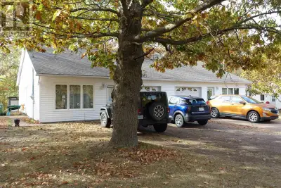 Home & Income Opportunity Waterville: Looking to get started in real estate or add to your portfolio...