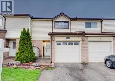 Welcome to 20 Westmount Mews, a freehold townhouse brimming with potential, nestled in the highly de...