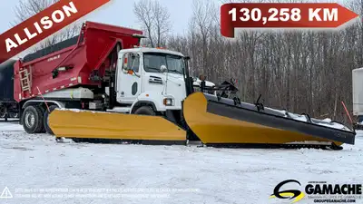 Heavy truck / Camion lourd - # STOCK: C-37217 2017 WESTERN STAR 4700SB DÉNEIGEUSE CAMION À NEIGE 201...