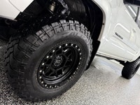 We have a LIFTED, MANUAL 2022 Toyota Tacoma TRD Sport Premium 4x4! This thing looks and drives incre... (image 3)