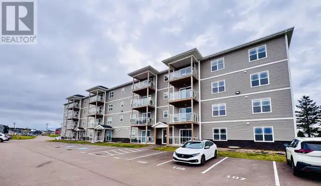 305 24 Gilbert Drive East Royalty, Prince Edward Island in Houses for Sale in Charlottetown - Image 3