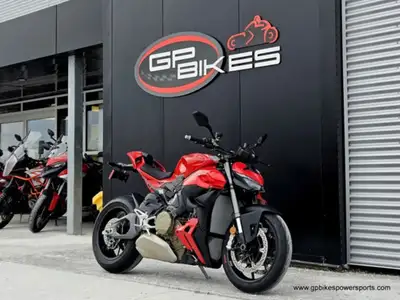 Demo Sale! 2025 Ducati Streetfighter V4 Ducati RedPush forward The Streetfighter V4 was an instant s...