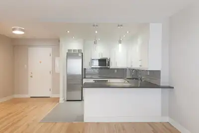 Downtown near McGill campus, heating included - ID 2814