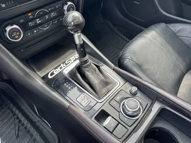 2018 Mazda Mazda3 GT Auto in Cars & Trucks in Longueuil / South Shore - Image 29