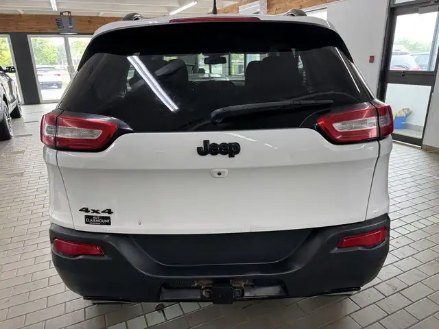 2016 Jeep Cherokee 4WD 4dr Altitude -Ltd Avail- in Cars & Trucks in Longueuil / South Shore - Image 5