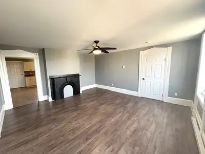 Large 2 bedroom conveniently  located Uptown