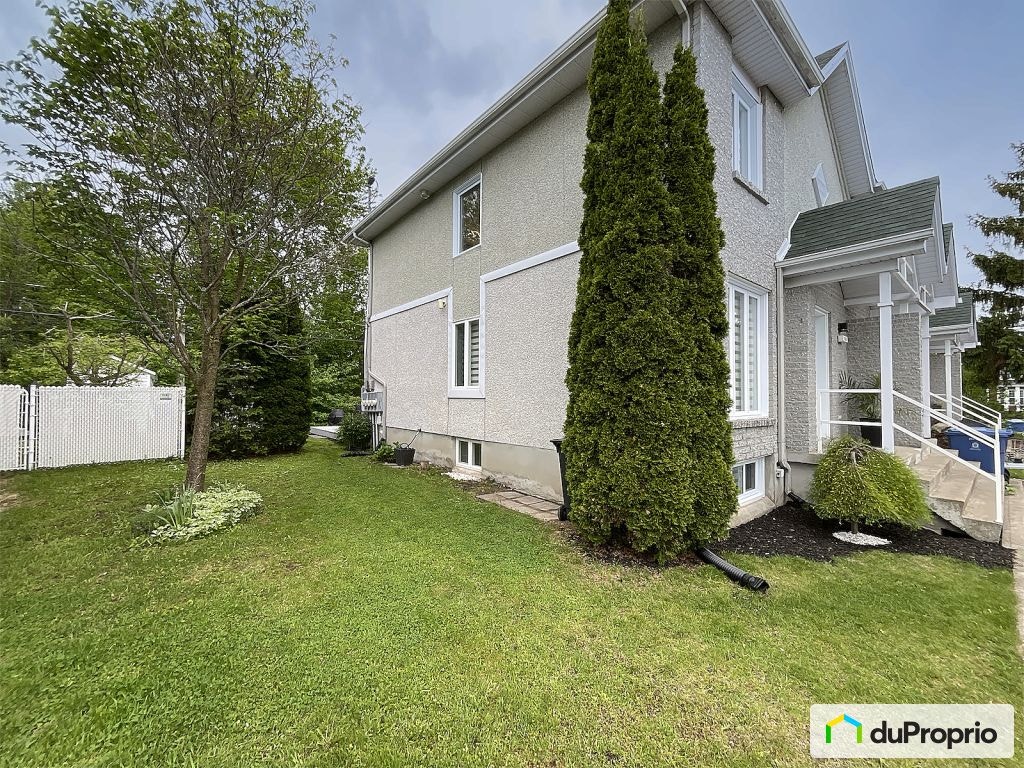 $389,900 - Townhouse for sale in L'Assomption — photo 1