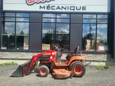 Kubota BX1800D avec chargeur et tondeuse ventrale de 60'', 2003, 172 heures, pneus Turf, 4x4, power...