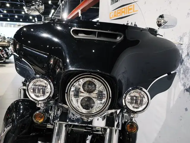 2019 Harley-Davidson Ultra Limited FLHTK in Sport Touring in City of Montréal - Image 13