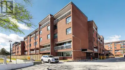 Great Location! Newly Painted Bi-level Condo Townhouse Featuring 3 Storeys And 3 Separate Entrances....
