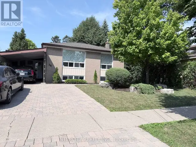 36 STRATHBURN BOULEVARD Toronto (Humberlea-Pelmo Park), Ontario in Long Term Rentals in City of Toronto - Image 2