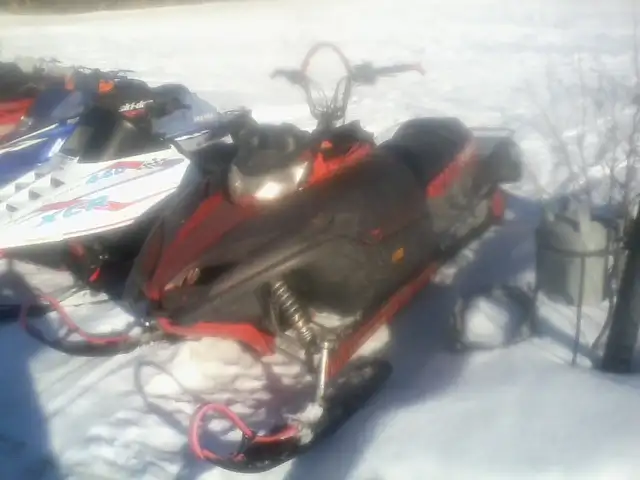 NUMEROUS.SLEDS.FOR.SALE.READ.BELOW.CALL.7802409380 in Snowmobiles in Edmonton - Image 4