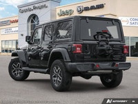 SIDE STEPS,BODY-COLOUR 3-PIECE HARDTOP,WHEELS: 18 X 7.5 MACHINED GREY PAINTED,BLACK MCKINLEY TRIMMED... (image 4)