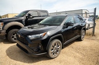 Well Maintained This Vehicle just arrived and is awaiting reconditioning, Information will be coming... (image 4)