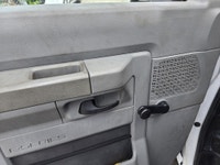 NEW ARRIVAL - RARE FIND - 18Ft Box - 2016 Ford E-450 - 18Ft Box - Equipped with 5.4L V8 Gasoline Eng... (image 5)
