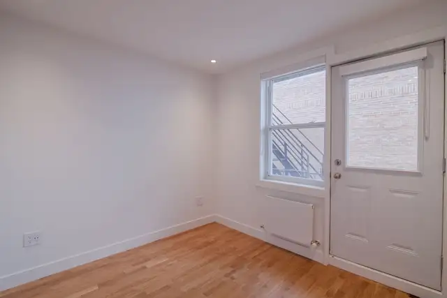fully refurbished 2-bedroom at 5552 Snowdon, Feb 1st - ID 167 in Long Term Rentals in City of Montréal - Image 10