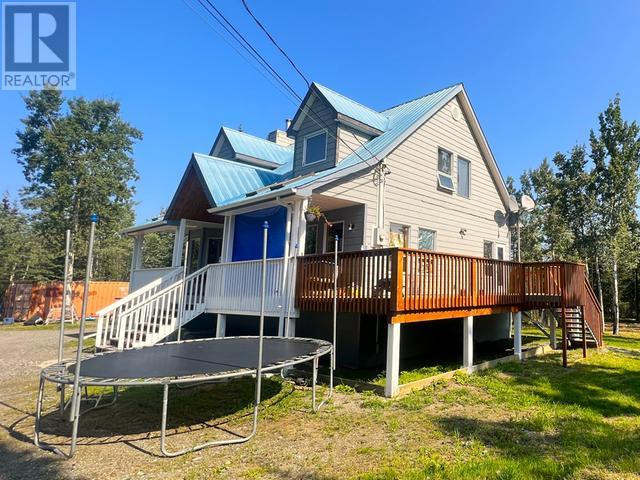 5 WILLOW ACRES Haines Junction, Yukon in Houses for Sale in Whitehorse - Image 2