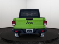 This 2026 JEEP GLADIATOR SPORT 4X4 has the following options Cloth Low-Back Bucket Seats, Remote Sta... (image 4)