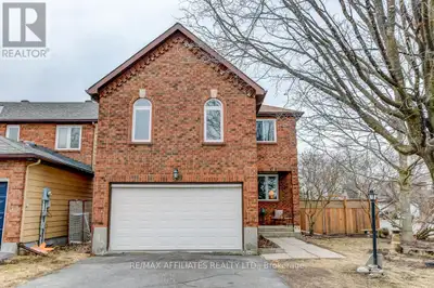 A family home in Bridlewood, on a private, oversized corner lot, with so much to Offer. This recentl...
