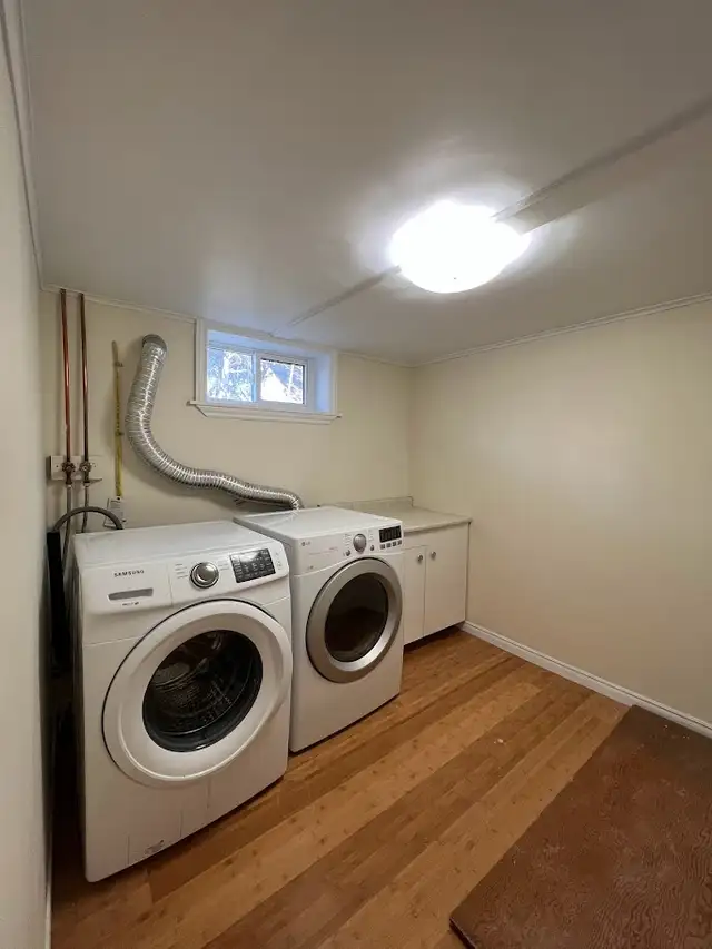 1 bedroom walkout basement for rent in Bradford in Long Term Rentals in Markham / York Region - Image 10
