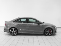 All Wheel Drive,Turbocharged,Rear Bench Seat,A/C,Temporary Spare Tire,Active Suspension,Keyless Star... (image 4)