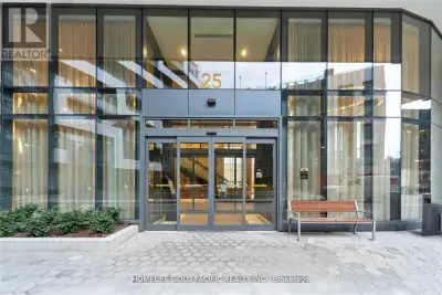 Discover luxurious living in Tridel Scala, tucked away near Leslie & Sheppard. This suite provides l...