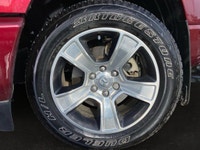 Experience legendary durability and high-tech utility in this purpose-built pickup, featuring standa... (image 6)