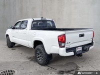 This Toyota Tacoma has a powerful Regular Unleaded V-6 3.5 L/211 engine powering this Automatic tran... (image 3)