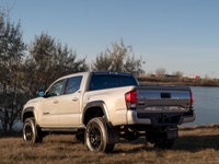 CARGET AUTOMOTIVE is thrilled to offer this 2021 Toyota Tacoma Double Cab, a rugged midsize pickup o... (image 8)