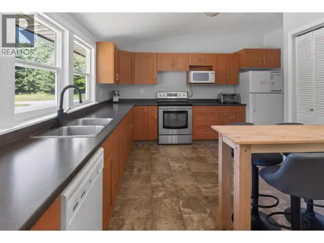 4 DRAKE STREET Kitimat, British Columbia in Houses for Sale in Kitimat - Image 15