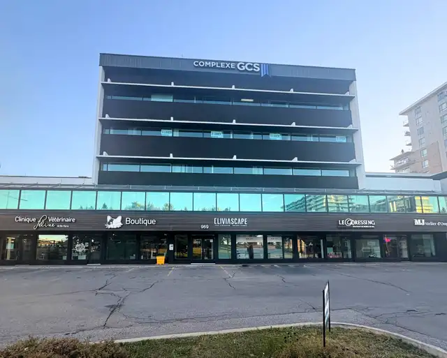 Bureau à louer à Ste-Foy - Disponibilité Immédiate in Commercial & Office Space for Rent in Québec City - Image 2