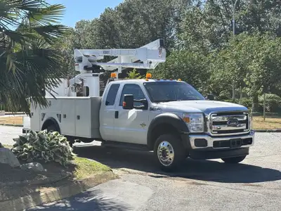 2016 FORD F-550 Powerstroke 4x4 Versalift 45 Foot Bucket Truck Versalift SST-40-EIH-01 Working Heigh...