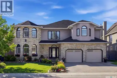 Executive Living, Backed by Protected Green Space Behind this home there are no houses, just a prote...