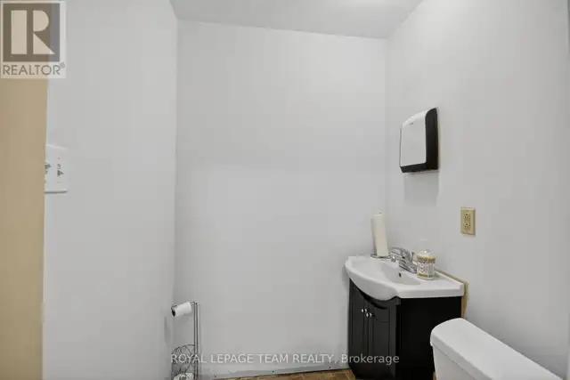 629 ST LAWRENCE STREET Merrickville-Wolford, Ontario in Commercial & Office Space for Sale in Ottawa - Image 28