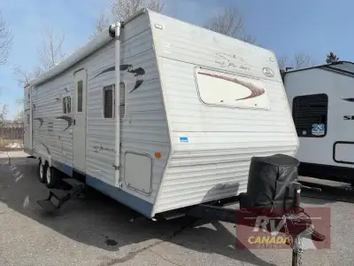 Please Call Us At 613.851.7326 with any questions? Single Slide, Rear Bath w/Tub Shower, Lav. & Medi...