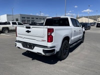 AMVIC Licensed Dealer 13.4 Diagonal Infotainment Touchscreen | 5.3L EcoTec3 V8 Engine | Z71 Off-Road... (image 8)