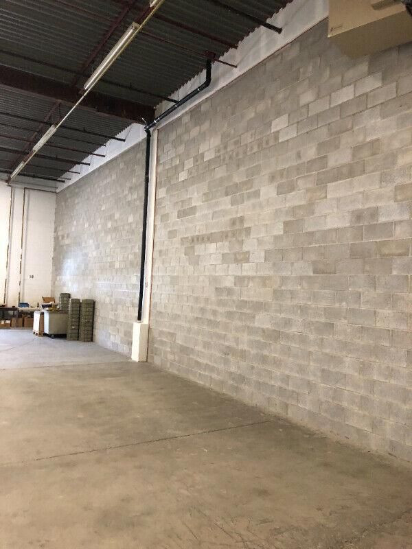 2,053 sqft semi-pvt industrial warehouse for rent in Mississauga in Commercial & Office Space for Rent in City of Toronto - Image 2