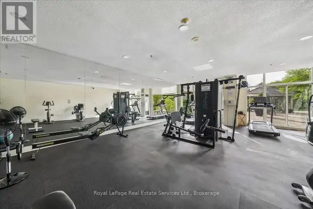 405 - 2511 LAKESHORE ROAD W Oakville (BR Bronte), Ontario in Condos for Sale in Oakville / Halton Region - Image 33