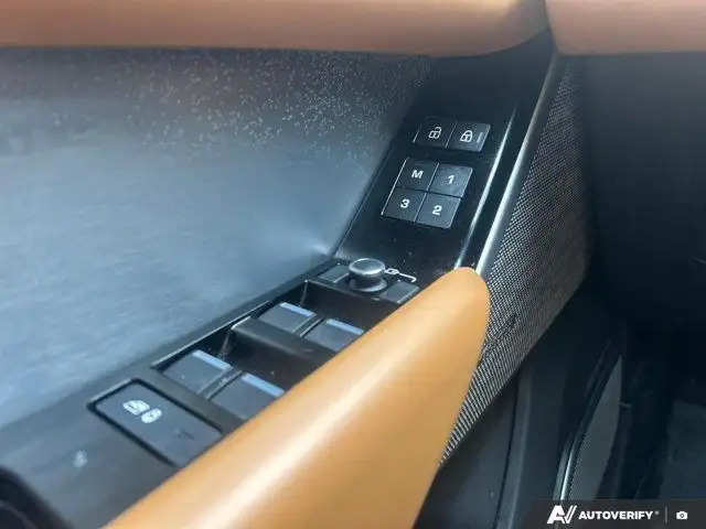 2021 Land Rover Range Rover Velar P400 R-Dynamic HSE | Brown in Cars & Trucks in Mississauga / Peel Region - Image 21