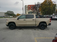 2022 Chevrolet Silverado 1500 LT Trail Boss No Accidents Ready for action and built to impress this... (image 7)
