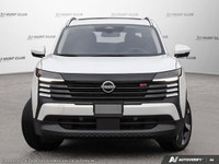 This Nissan Kicks has a strong Regular Unleaded I-4 2.0 L/122 engine powering this Variable transmis... (image 1)