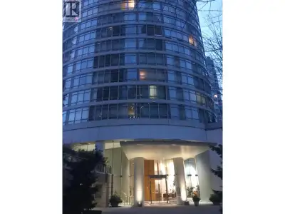 Bright and well-maintained 2-bedroom, 2-bathroom apartment located on the 17th floor of The Palisade...