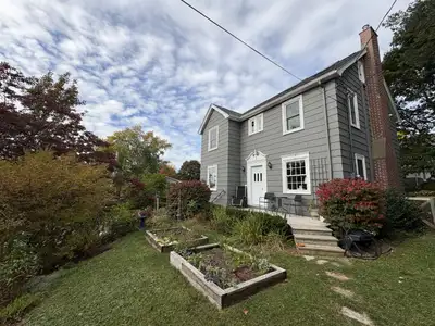 Warm and welcoming family home in prime West End location! Mere steps to Flynn Park and the Halifax...