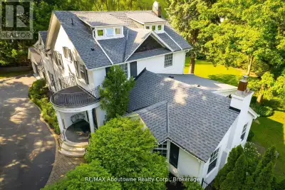 Transitional Elegance in the Heart of Olde Oakville. A rare property on one of the community's most...